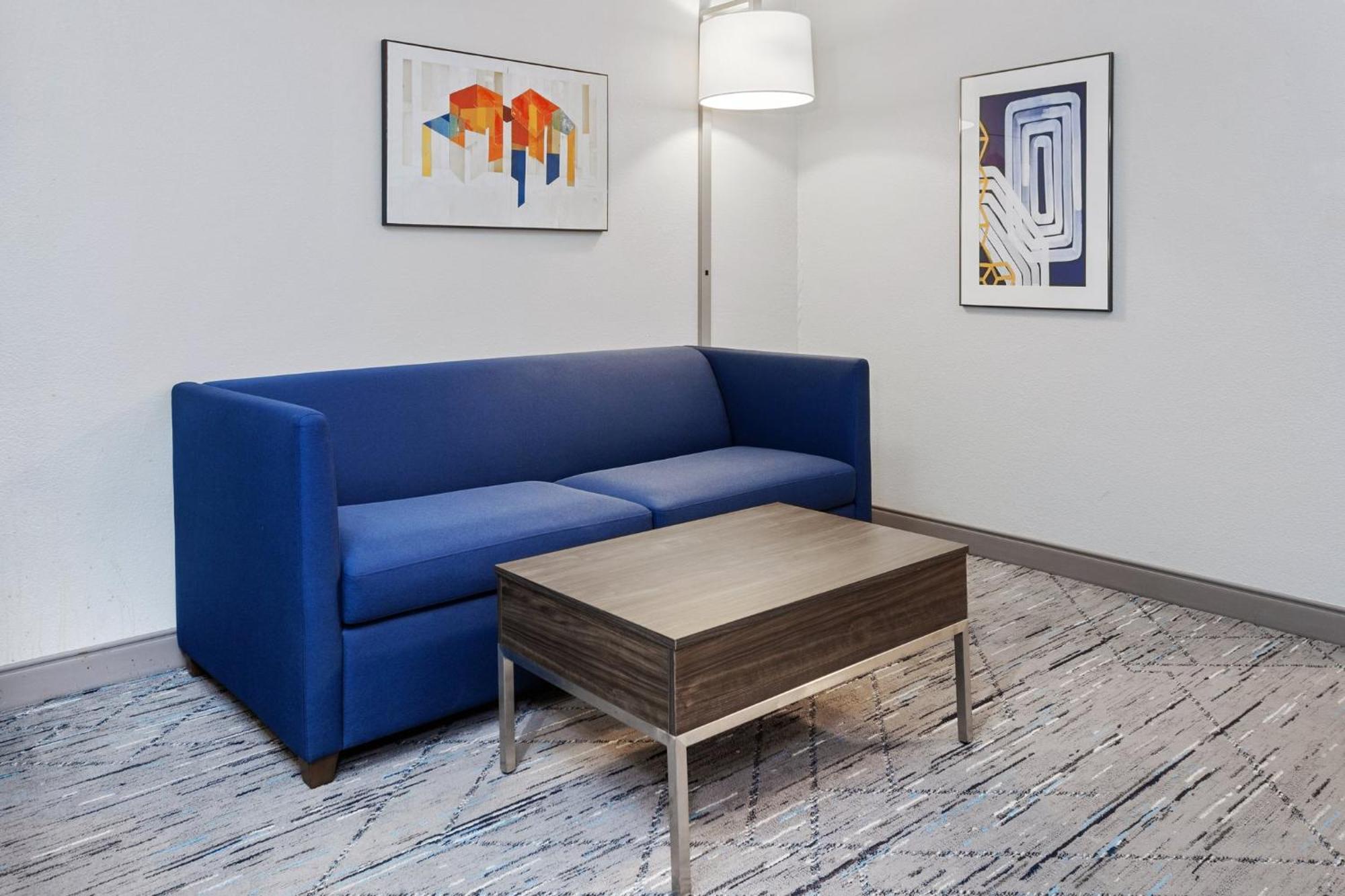 Holiday Inn Express & Suites Carmel North - Westfield By Ihg Ngoại thất bức ảnh