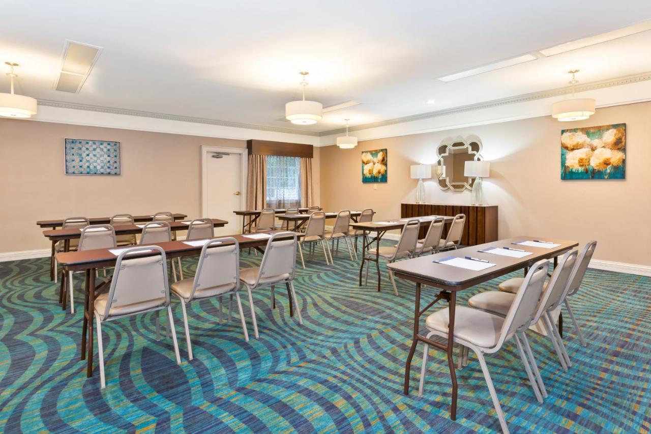 Holiday Inn Express & Suites Carmel North - Westfield By Ihg Ngoại thất bức ảnh